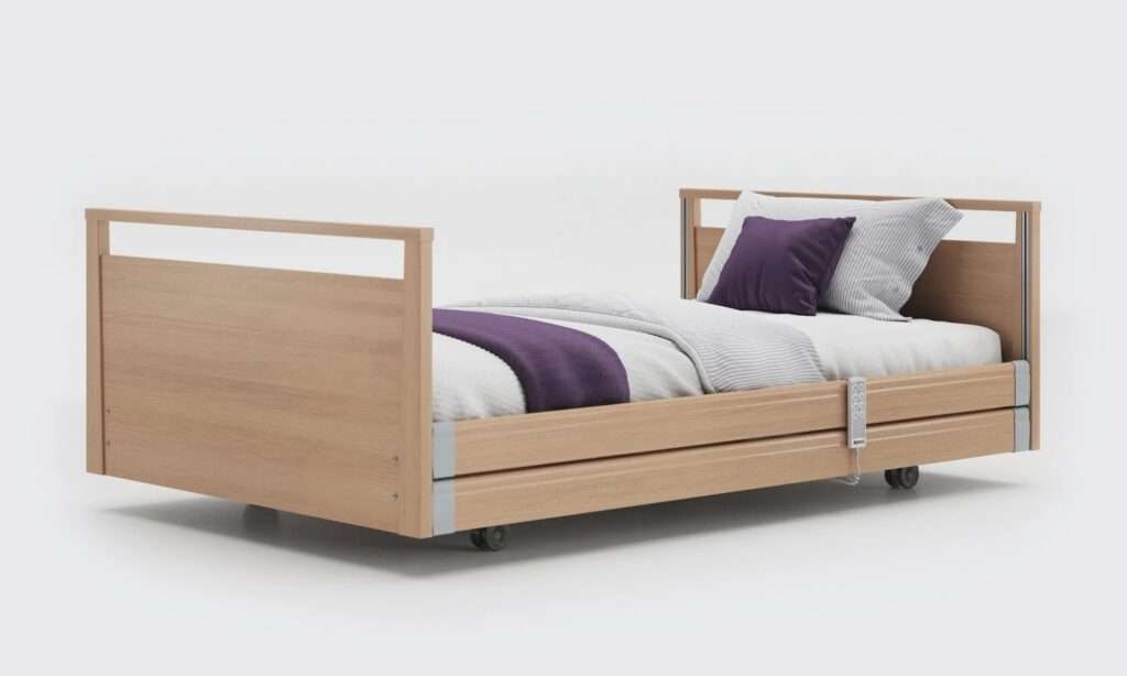Product shot of the signature electric bariatric profiling bed on a white background.