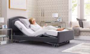 ‘Solo Comfort’ Electric Reclining Mobility Bed