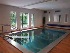 Innova hydrotherapy pool