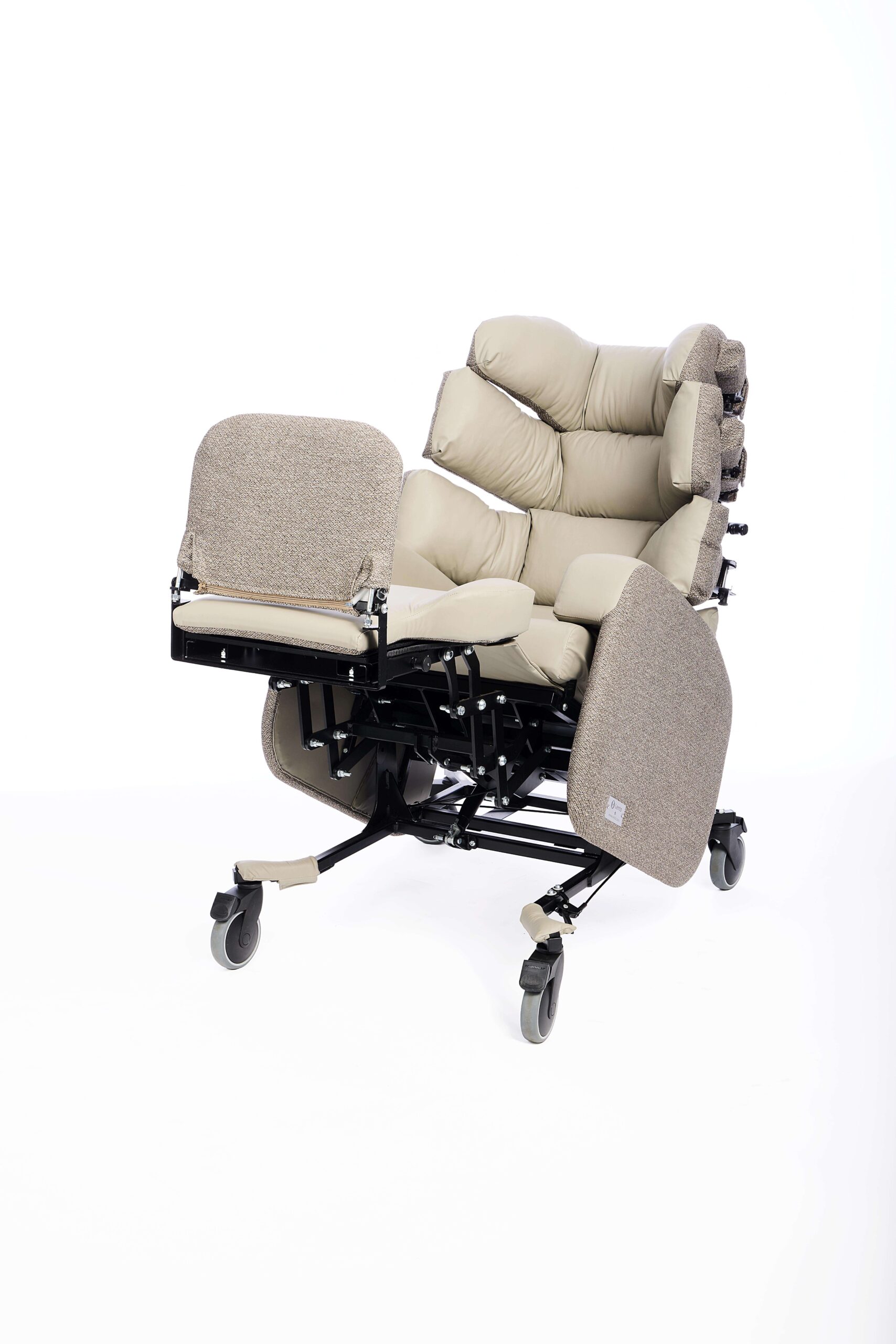Introducing the Lento Cove Care Chair - Vivid Care